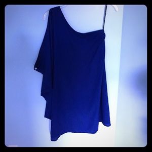 🌻Navy one shoulder asymmetrical sleeve dress🌻